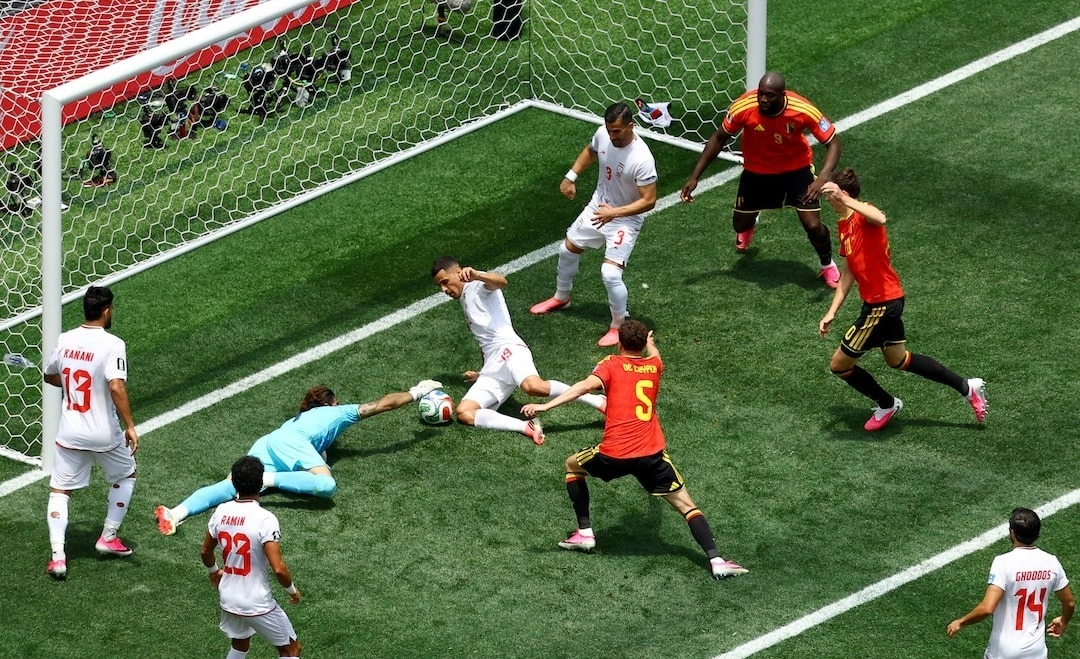 Pha cứu thua xuất thần của Beiranvand giúp Iran cầm hòa Bỉ tại World Cup 2026 - hình ảnh - betokfun.com