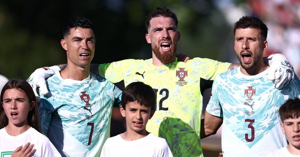 Ronaldo và Bồ Đào Nha ‘mang’ Diogo Jota đến World Cup 2026: Hành động đặc biệt khiến khán giả rơi lệ! - hình ảnh - betokfun.com