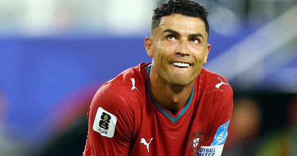 Casino trực tuyến Việt Nam và nỗi buồn Ronaldo: Khi ngôi sao im tiếng giữa sân cỏ - hình ảnh - betokfun.com