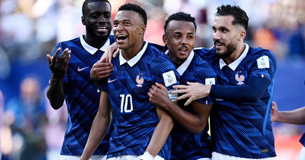 Mbappe giải quyết cuộc tranh luận nảy lửa ‘Messi – Ronaldo, ai giỏi hơn’ bằng câu trả lời gây sốc: góc nhìn mới cho người chơi Việt - hình ảnh - betokfun.com