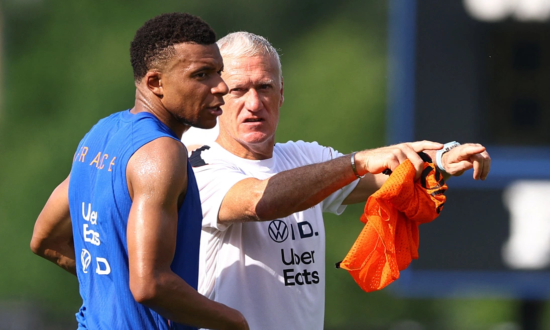 Deschamps: ‘Sự nổi tiếng không làm Mbappe thay đổi’: góc nhìn mới cho người chơi Việt - hình ảnh - betokfun.com