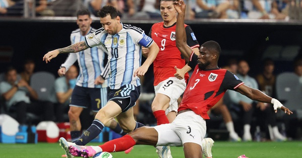 HLV Klopp ‘xin áo’ Mac Allister, ánh mắt ngưỡng mộ Messi sau chiến thắng của Argentina - hình ảnh - betokfun.com