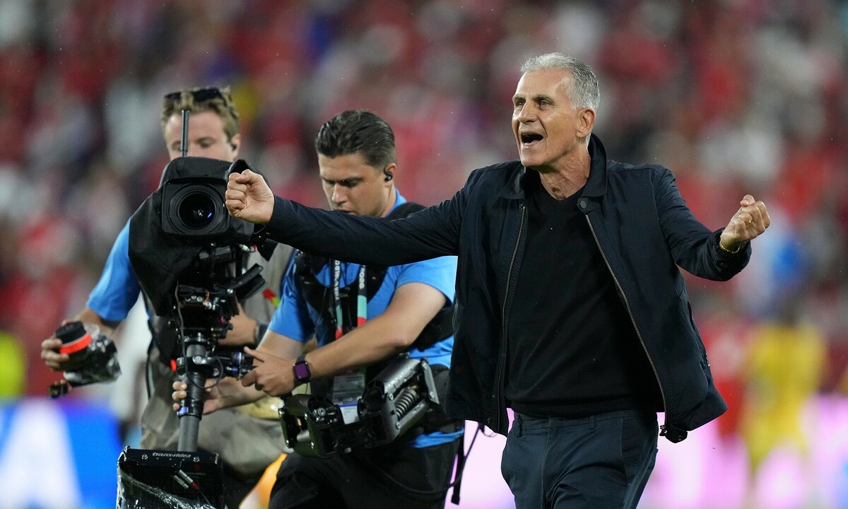 HLV Carlos Queiroz Lập Kỷ Lục Tuổi 73 Tại World Cup 2026 - hình ảnh - betokfun.com