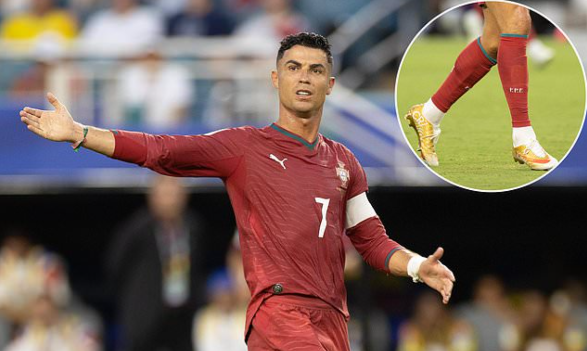 Ronaldo Bỏ Giày Giới Hạn Giữa Trận, Cơ Hội Cược Thể Thao Cùng OKFUN - hình ảnh - betokfun.com