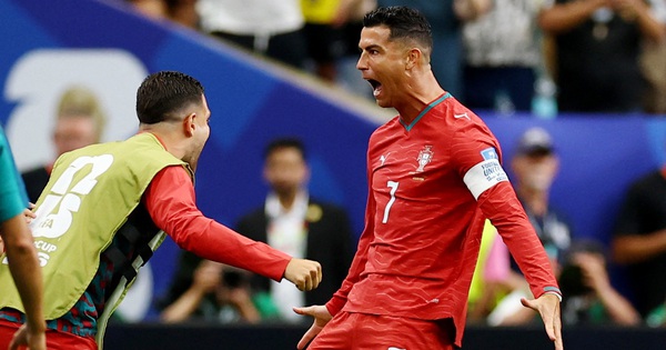 OKFUN slot game và tuyên bố gây chú ý của Pedro Neto về Ronaldo - hình ảnh - betokfun.com