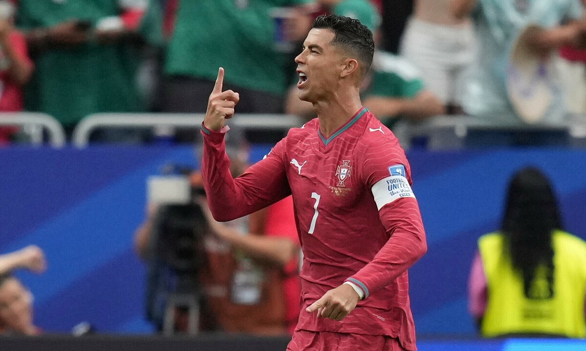 Nạp rút OKFUN nhanh chóng – Cập nhật tin Ronaldo lập kỷ lục World Cup - hình ảnh - betokfun.com Nạp rút OKFUN nhanh chóng – Cập nhật tin Ronaldo lập kỷ lục World Cup - hình ảnh - betokfun.com