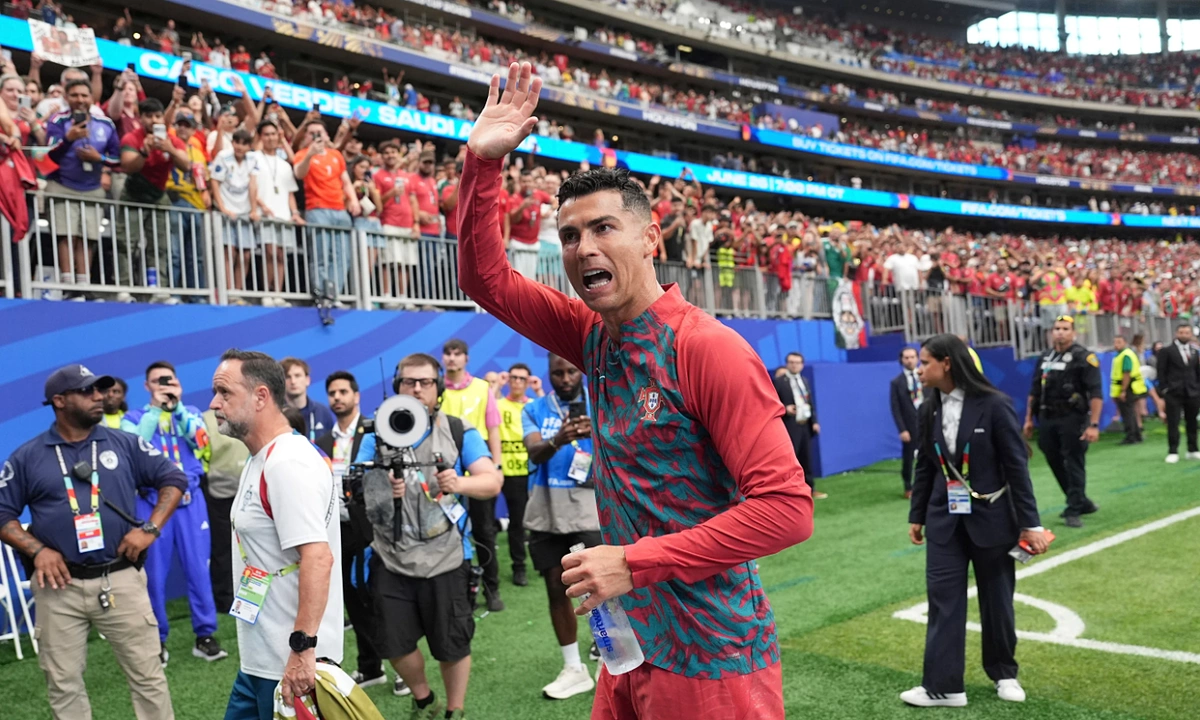 Ronaldo Mong Đợi Trận Chung Kết World Cup 2026 Với Messi – Cơ Hội Vàng Cho Fan Cược Thể Thao - hình ảnh - betokfun.com