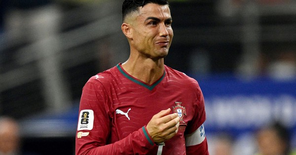 Ronaldo bất ngờ có động thái gây tranh cãi sau khi bị loại khỏi World Cup: góc nhìn mới cho người chơi Việt - hình ảnh - betokfun.com