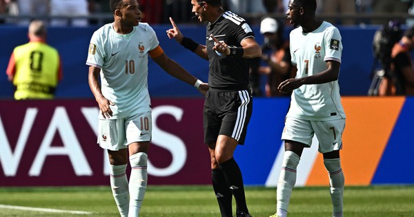 Mbappe đá hỏng phạt đền rồi yêu cầu trọng tài giải thích, Haaland lên tiếng: góc nhìn mới cho người chơi Việt - hình ảnh - betokfun.com