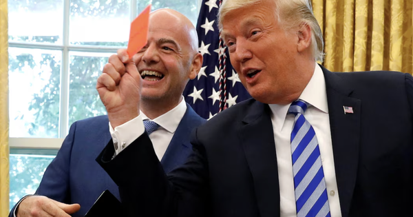 Chủ tịch FIFA xác nhận trao đổi với Trump về thẻ đỏ gây tranh cãi của Balogun - hình ảnh - betokfun.com