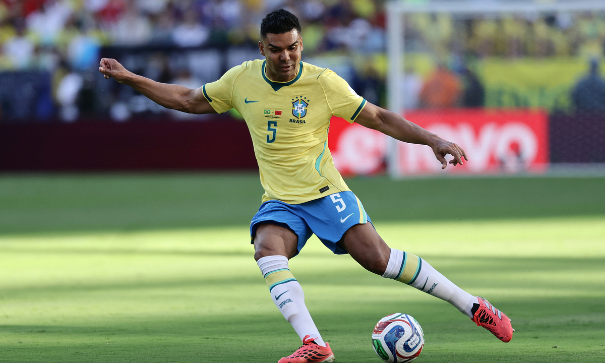 Link vào nhà cái OKFUN: Câu chuyện Casemiro và lời xin lỗi bất ngờ từ Tổng thống Brazil - hình ảnh - betokfun.com