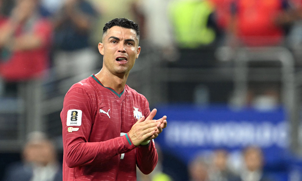 Ronaldo bật khóc chia tay World Cup 2026: Huyền thoại khép lại giấc mơ vàng - hình ảnh - betokfun.com